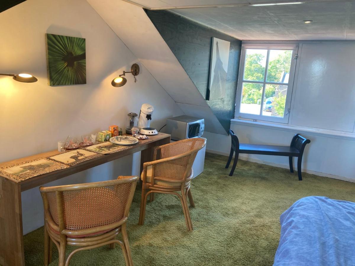 Luc'S Place, Waterbed Grote Kamer Zoeterwoude エクステリア 写真