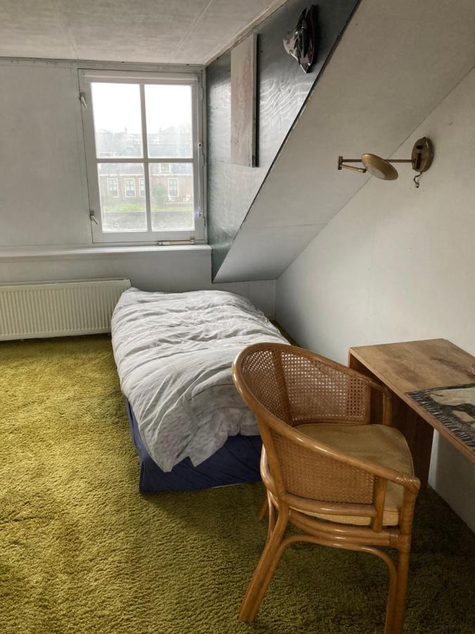 Luc'S Place, Waterbed Grote Kamer Zoeterwoude エクステリア 写真